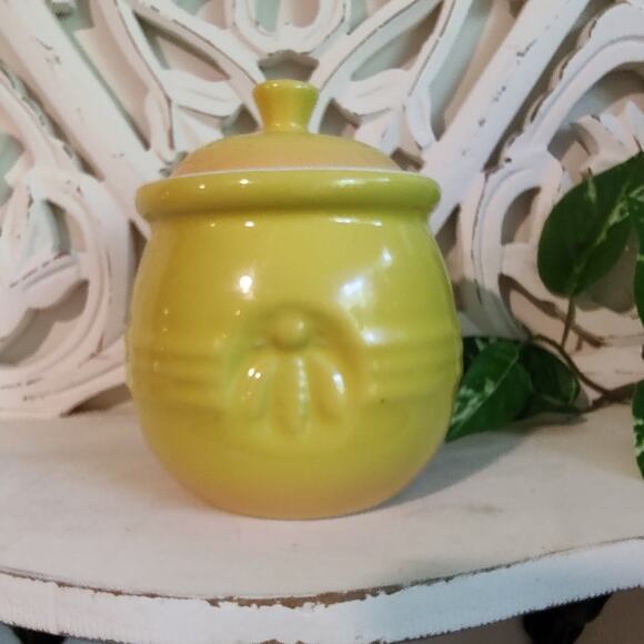 Creative Co-op Ceramic Honey Jar - Picture 1 of 6